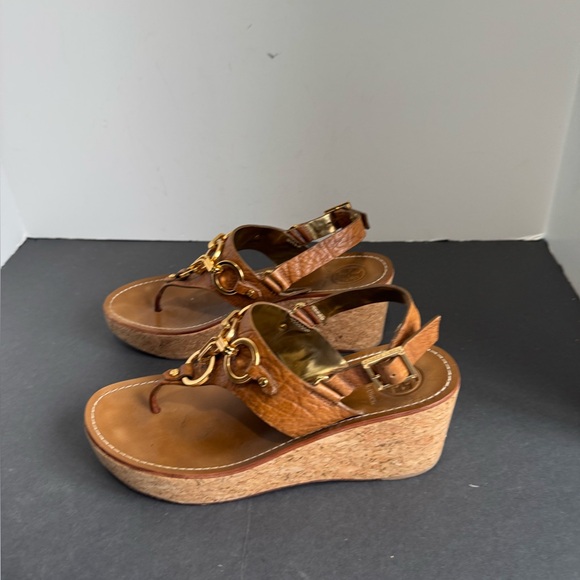 Tory Burch Gold Link Chain Thong Leather Sandals. Size 7.5M - Picture 7 of 12